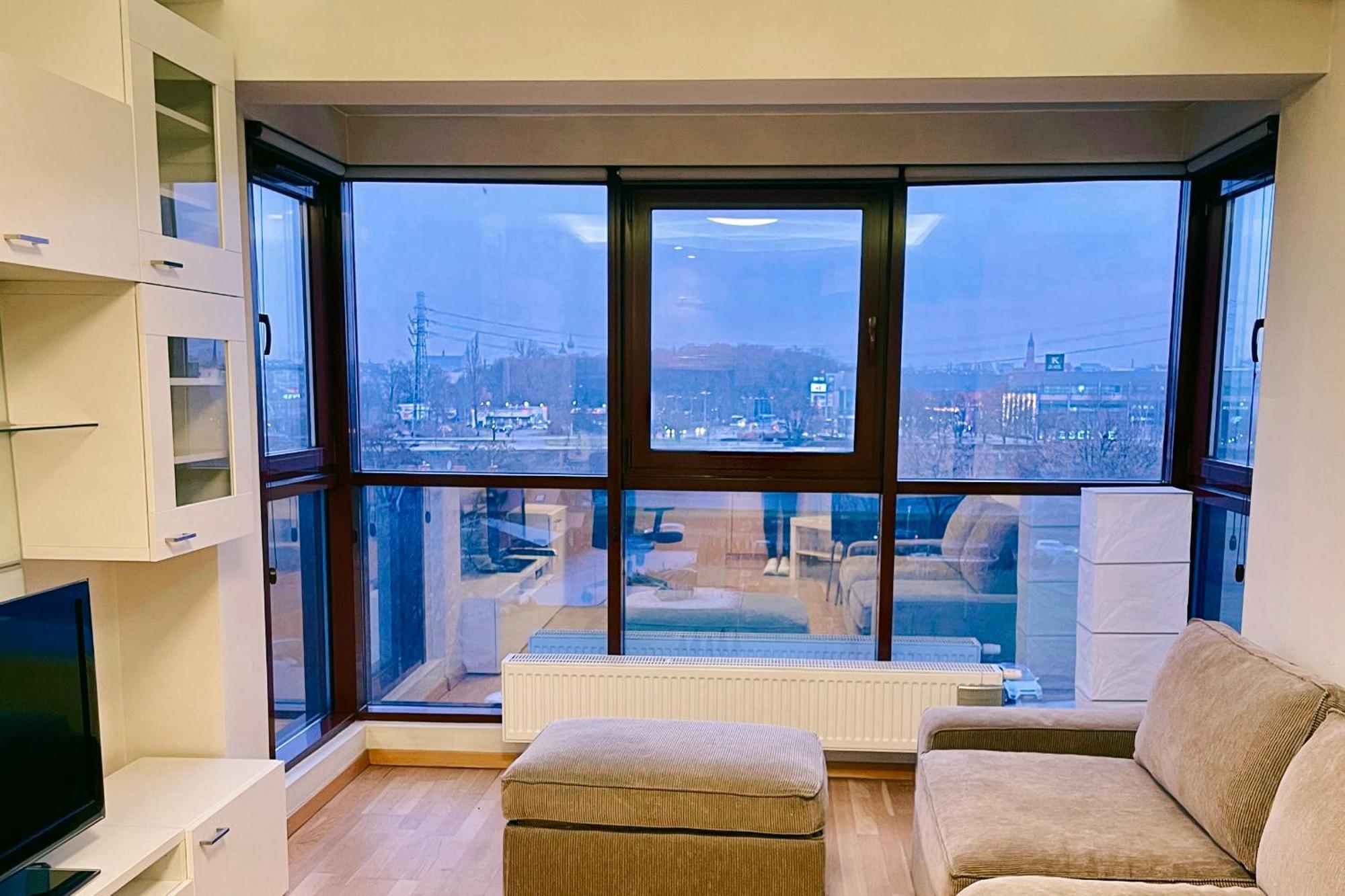 Apartment No̱410 View & Free Private Parking